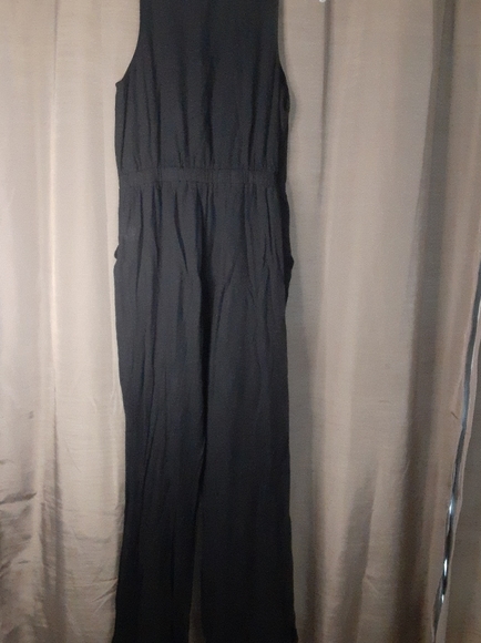 Annabelle Jumpsuit Small - Picture 6 of 7
